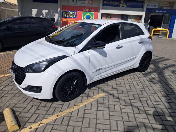 HYUNDAI HB20 1.6 R SPEC 16V FLEX 4P AUTOMÁTICO